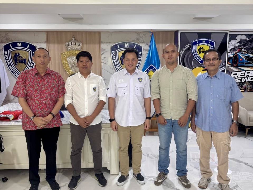 330a513f 8fe4 4e14 a498 14b77928dba9